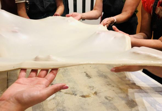 Húzott házi rétes workshop élményprogram